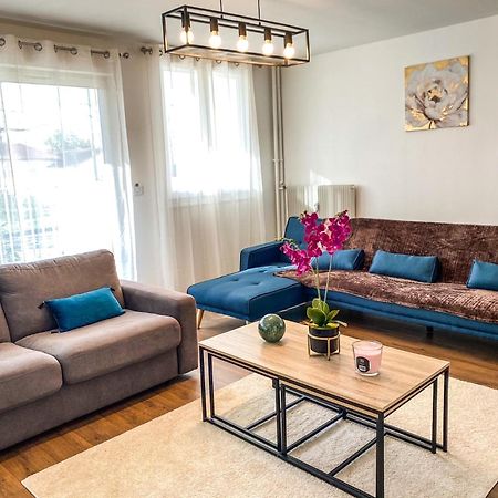 Apartmán T3 Moderne Avec Balcon Terrasse Et Parking Gratuit Niort Exteriér fotografie