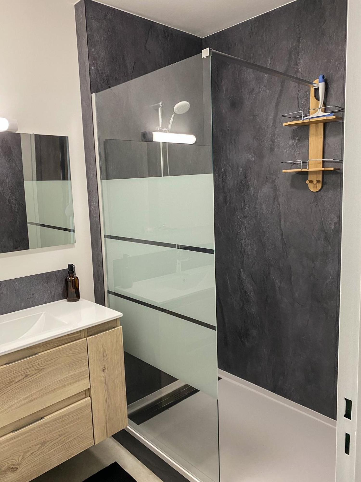 Apartmán T3 Moderne Avec Balcon Terrasse Et Parking Gratuit Niort Exteriér fotografie