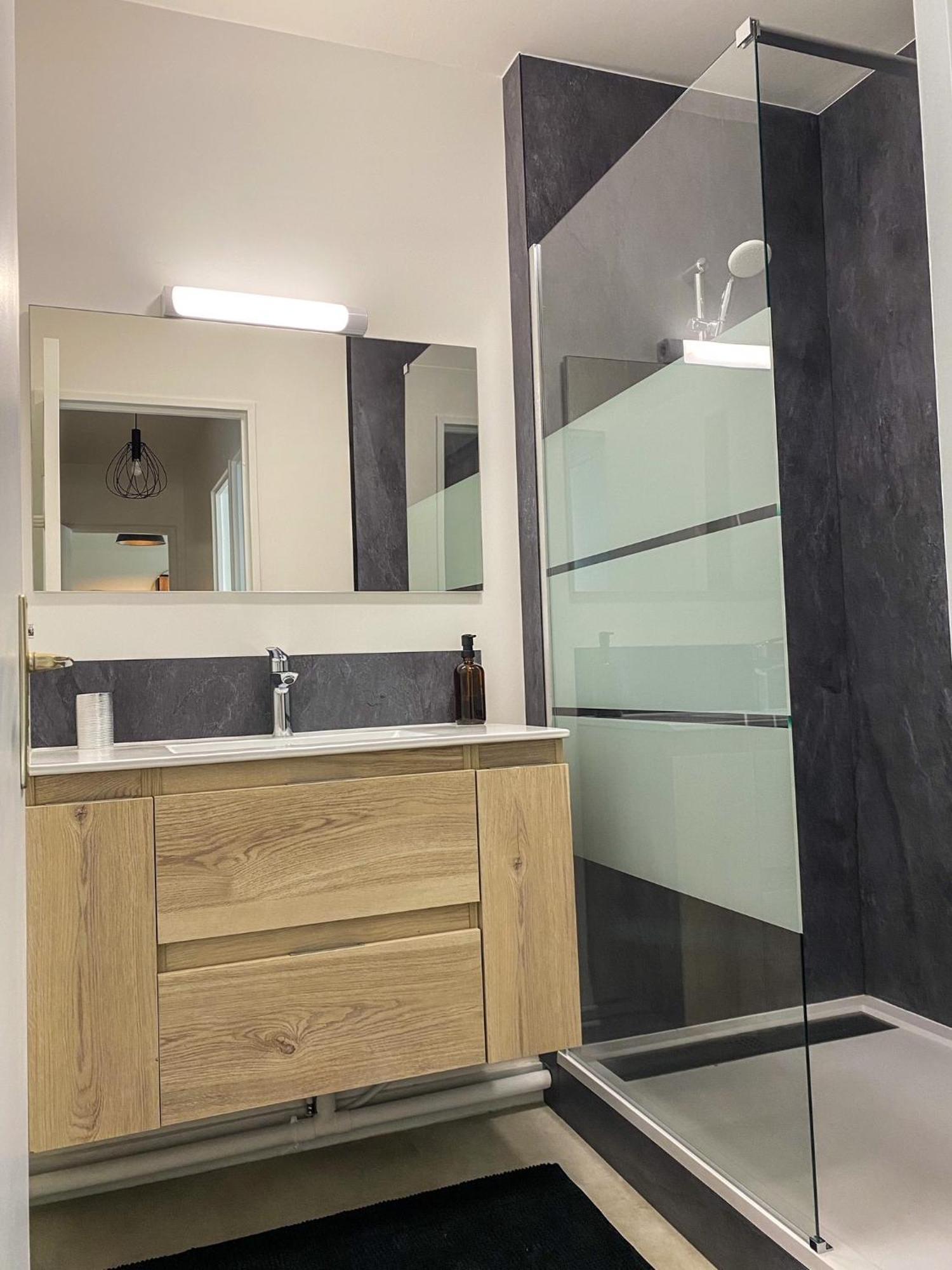Apartmán T3 Moderne Avec Balcon Terrasse Et Parking Gratuit Niort Exteriér fotografie